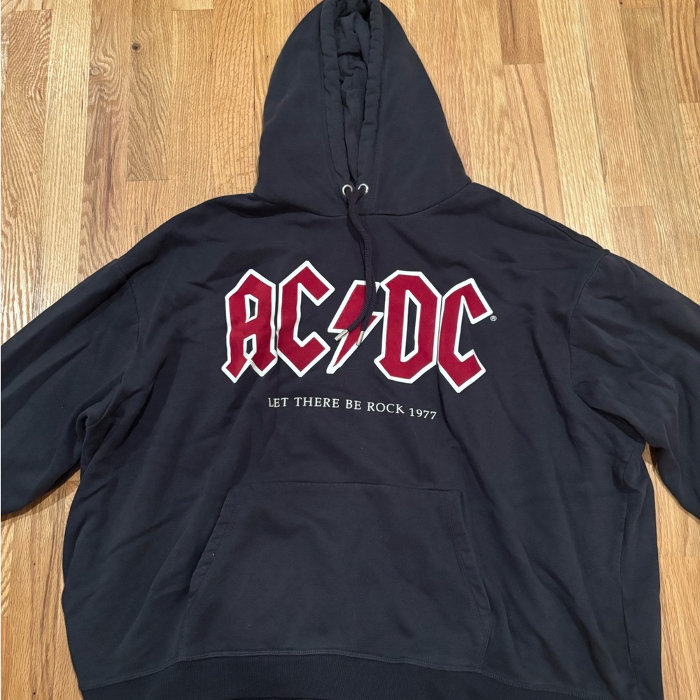 H&M Black AC/DC Graphic Hoodie